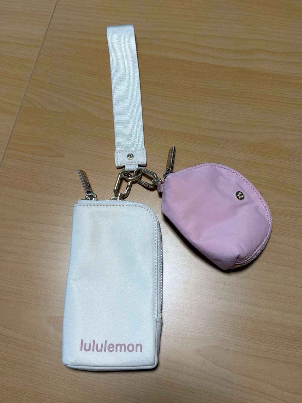 lululemon athletica Women's Pink wristlet Pouch